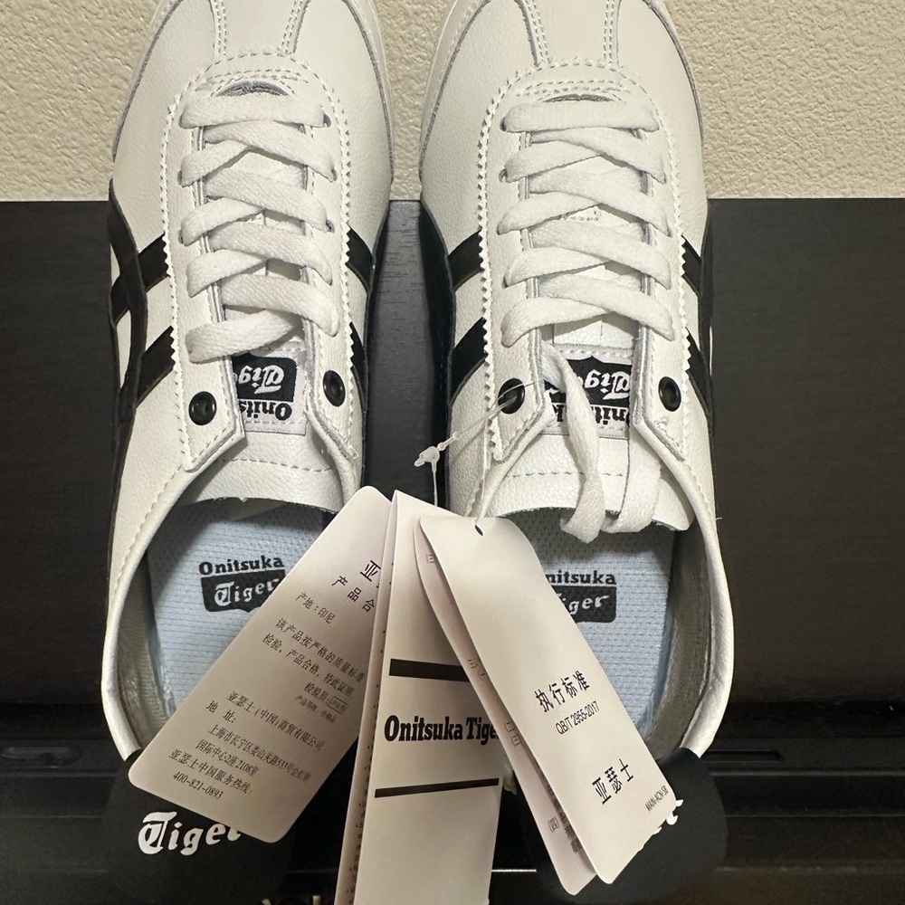 Onitsuka Tiger by Asics White and Black Casual Shoes - Picture 3 of 14